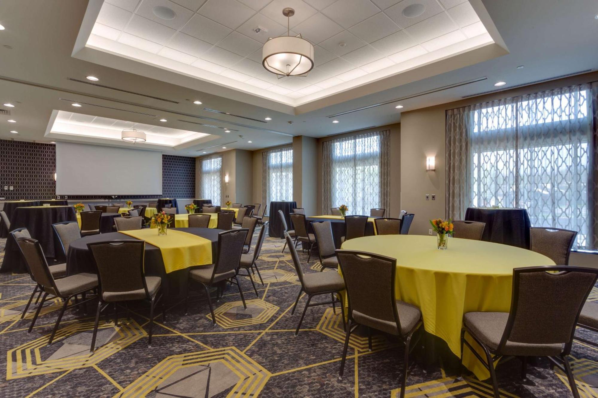 Drury Inn & Suites Pittsburgh Airport Settlers Ridge Εξωτερικό φωτογραφία